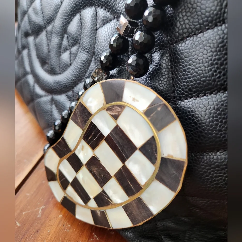 🦪Mother Of Pearl, Chrystals Checkered Pendant Bag Charm w/Goldtone Hardware - Picture 3 of 16